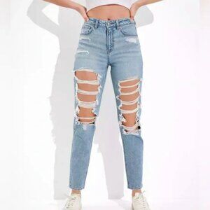 American Eagle Outfitters AE Destroyed Ripped Mom Jeans, Light Wash - 10 X-Short